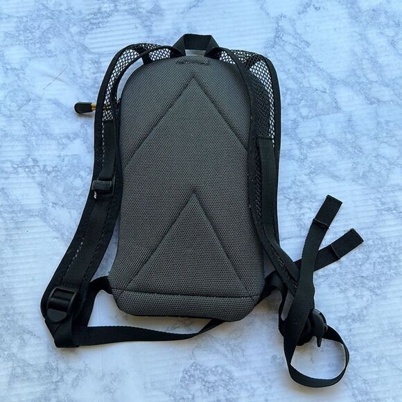 Camelbak Hydrobak Blue Backapack Water Backpack for hiking or running etc - Picture 2 of 5